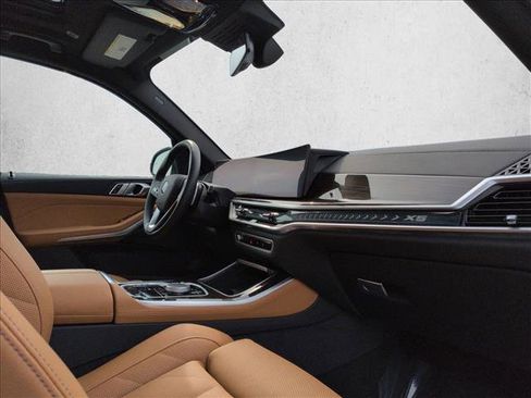 Used 2025 BMW X5 xDrive40i image 24