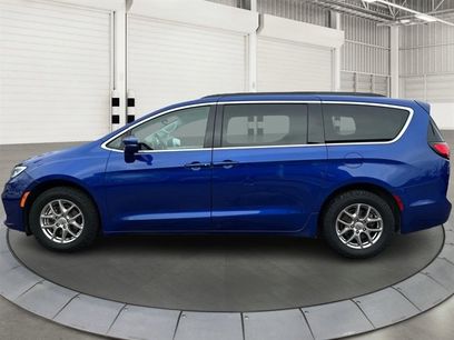 Used 2021 Chrysler Pacifica Touring