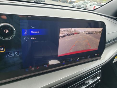 New 2026 Chevrolet Traverse LT w/ Midnight/Sport Edition image 40