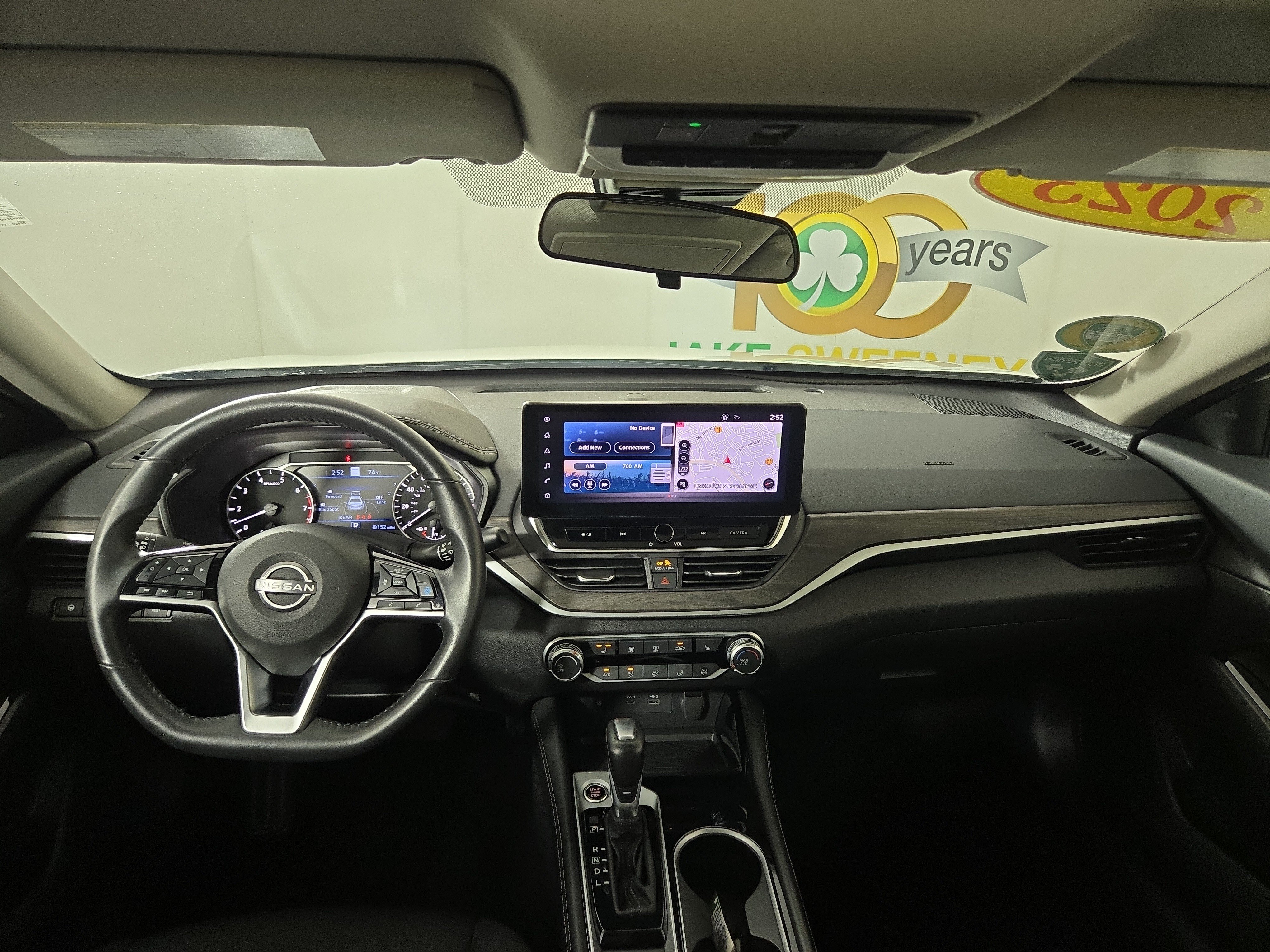 Used 2023 Nissan Altima 2.5 SV w/ SV Premium Package FWD image 13