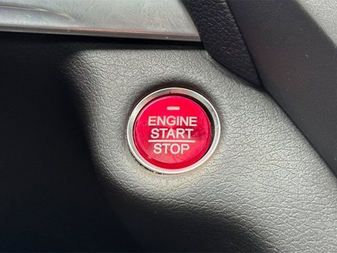 Certified 2018 Acura MDX FWD w/ Technology Package image 26