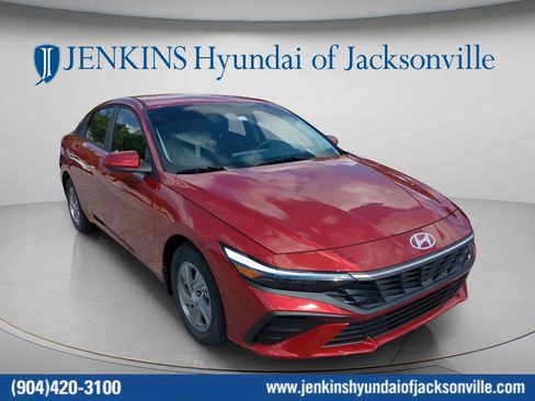 New 2025 Hyundai Elantra SE w/ Cargo Package FWD image 1