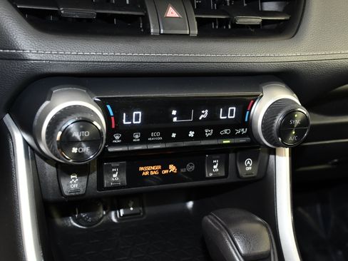 Used 2022 Toyota RAV4 XLE w/ Convenience Package AWD/4WD image 29