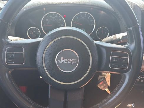 Used 2013 Jeep Wrangler Sport AWD/4WD image 17