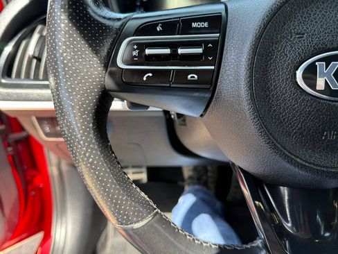 Used 2018 Kia Stinger GT2 image 34