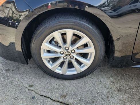 Certified 2023 Toyota Corolla SE image 29