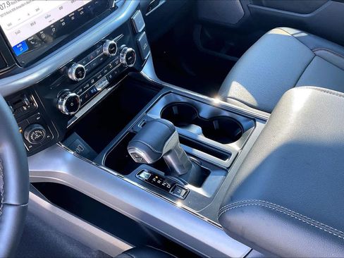 New 2025 Ford F150 Lariat w/ Equipment Group 501A Mid image 7