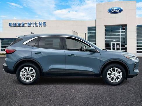 Used 2024 Ford Escape Active w/ Tech Pack #2 image 2