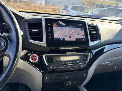 Used 2016 Honda Pilot Touring image 27