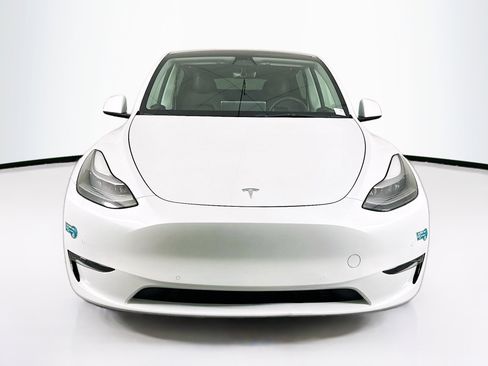 Used 2022 Tesla Model Y Performance image 2