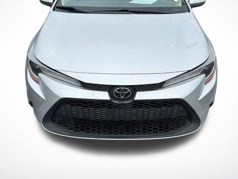 Used 2021 Toyota Corolla LE FWD image 1