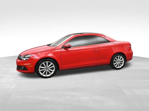 Used 2015 Volkswagen Eos Komfort FWD image 2