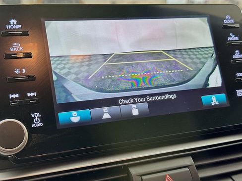Used 2018 Honda Accord Sport image 22