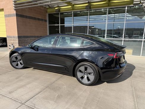 Used 2022 Tesla Model 3 image 5