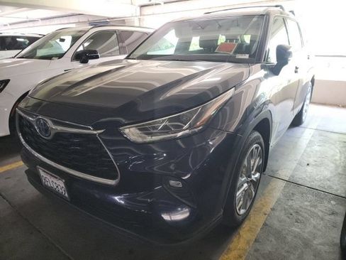Used 2023 Toyota Highlander Limited AWD/4WD image 5