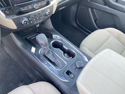 Used 2023 Chevrolet Traverse LT w/ LPO, Cargo Package AWD/4WD image 26