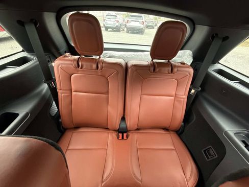 New 2025 Lincoln Aviator Reserve image 18