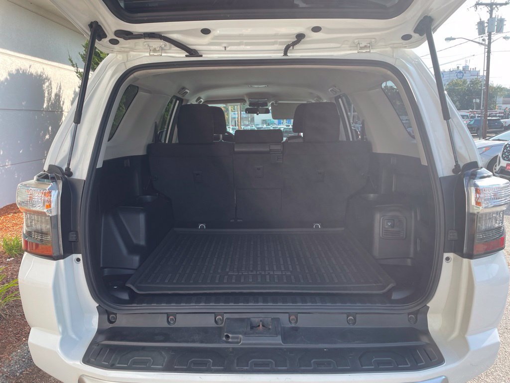 Used 2017 Toyota 4Runner TRD Off-Road AWD/4WD image 11
