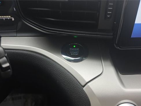 Used 2021 Ford Explorer XLT w/ Class III Trailer Tow Package image 27