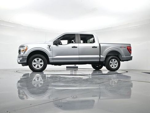 Used 2021 Ford F150 XLT image 34