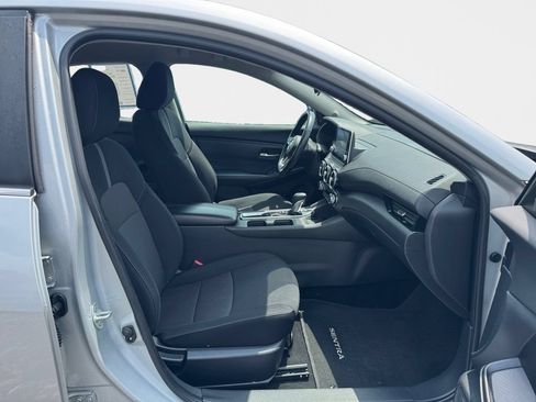 Used 2023 Nissan Sentra SV FWD image 19