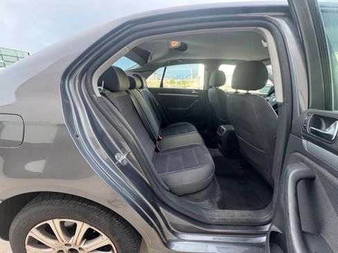 Used 2006 Volkswagen Jetta Value Edition FWD image 13
