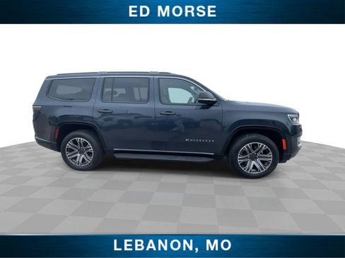Used 2024 Jeep Wagoneer Series II w/ Flexible Seating Group AWD/4WD image 9