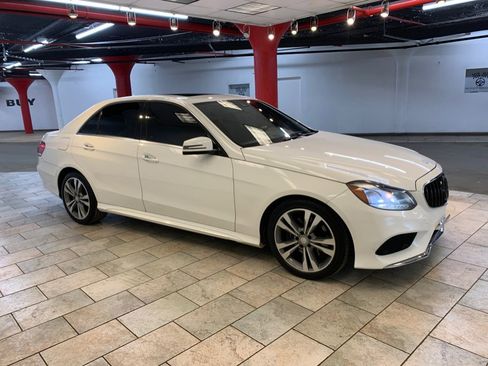 Used 2016 Mercedes-Benz E 350 4MATIC Sedan image 8