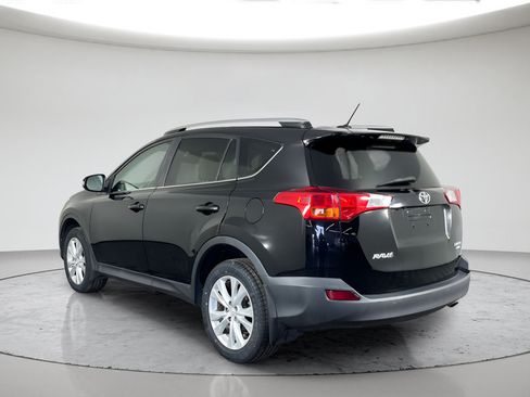 Used 2015 Toyota RAV4 Limited w/ Technology Package AWD/4WD image 5