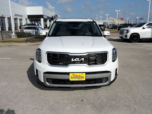 Used 2023 Kia Telluride SX Prestige AWD/4WD image 2
