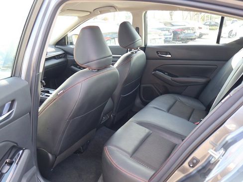 Used 2023 Nissan Altima 2.5 SR image 31