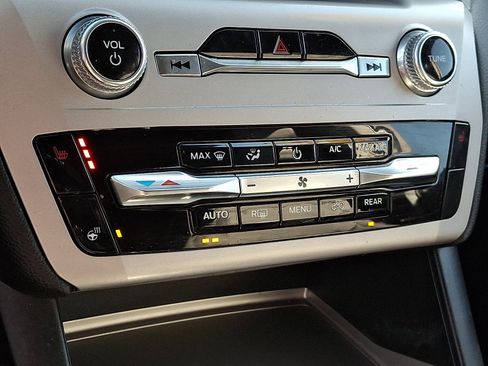 Used 2023 Ford Explorer XLT w/ Equipment Group 202A image 16