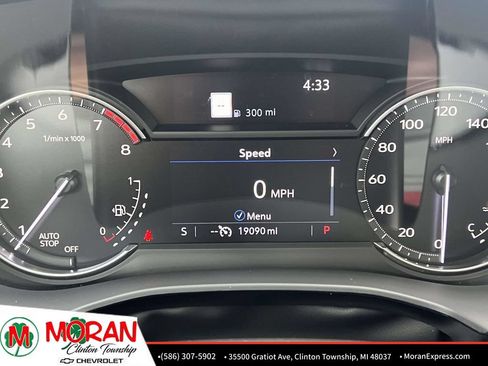 Certified 2024 Cadillac XT6 Premium Luxury FWD image 19