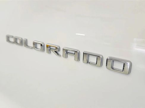 New 2026 Chevrolet Colorado LT w/ LT Convenience Package AWD/4WD image 17