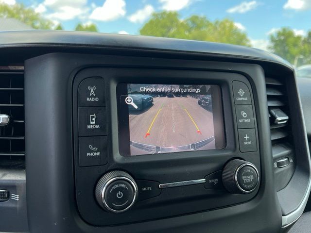 Used 2020 RAM 1500 Big Horn AWD/4WD image 35