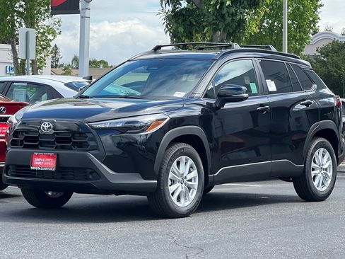 New 2026 Toyota Corolla Cross LE image 2