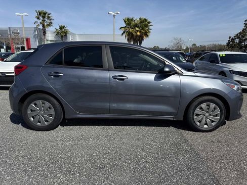 Used 2020 Kia Rio S image 2