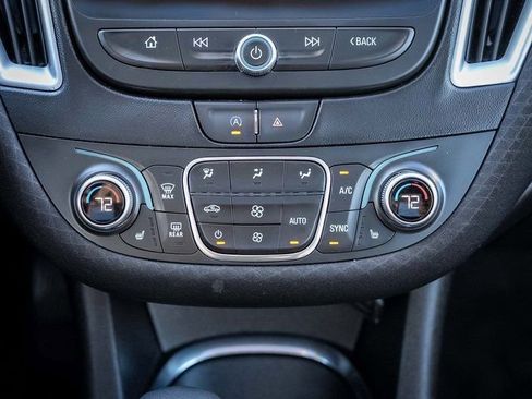 Used 2024 Chevrolet Malibu LT image 25