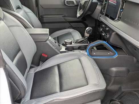 Used 2024 Ford Bronco Black Diamond image 20