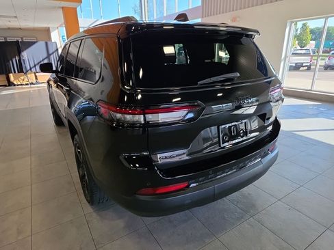 Used 2024 Jeep Grand Cherokee L Laredo AWD/4WD image 13