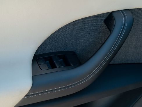 Used 2022 Tesla Model X Long Range image 53