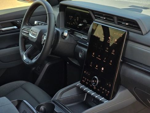 New 2026 GMC Terrain AT4 w/ Convenience Package III AWD/4WD image 11