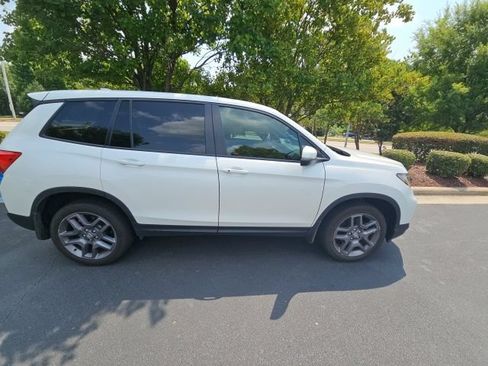 Used 2023 Honda Passport EX-L image 10