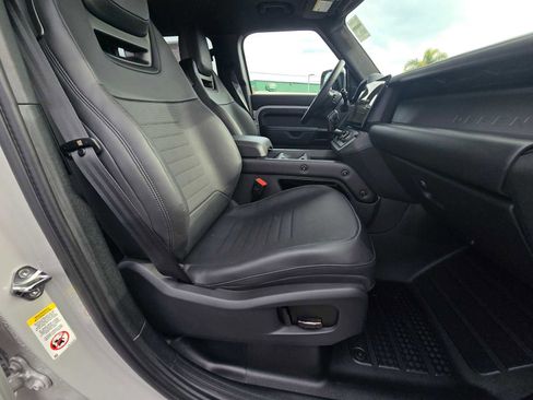New 2026 Land Rover Defender 110 OCTA image 11