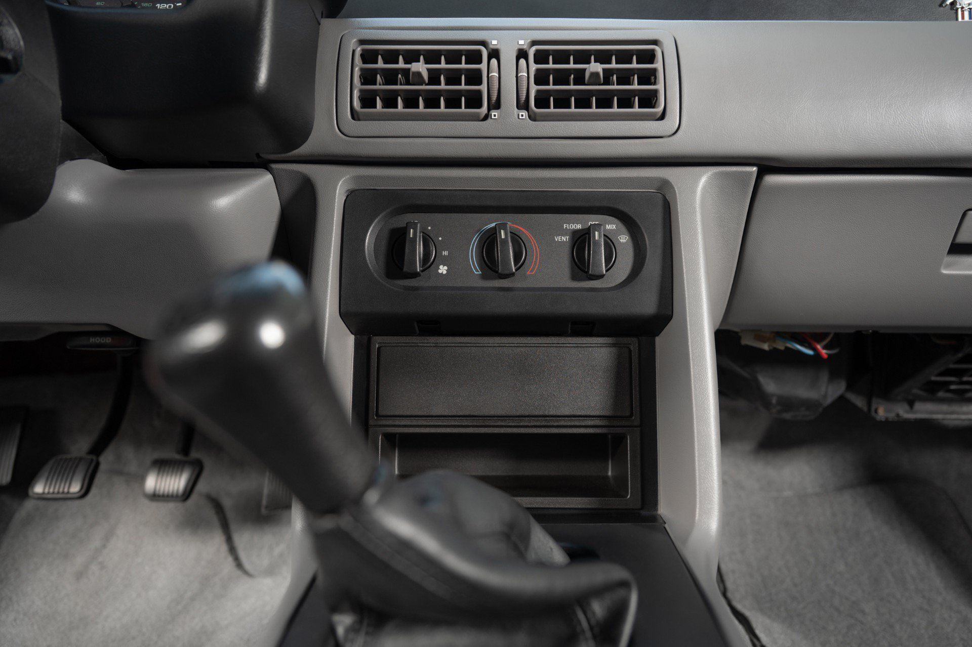 Used 1993 Ford Mustang Cobra RWD image 38