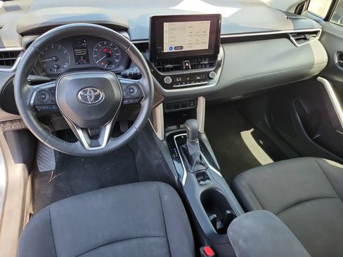 Used 2024 Toyota Corolla Cross LE w/ Moonroof Package FWD image 15