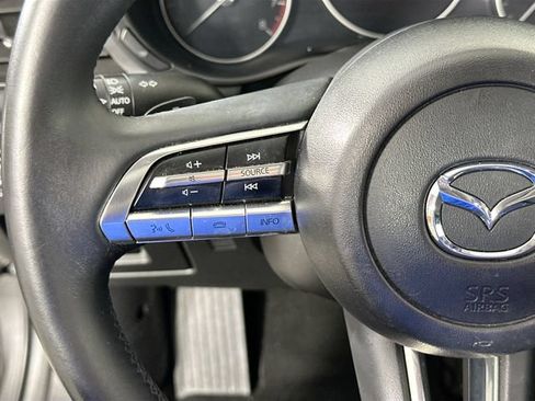 Used 2021 MAZDA MAZDA3 s FWD image 21