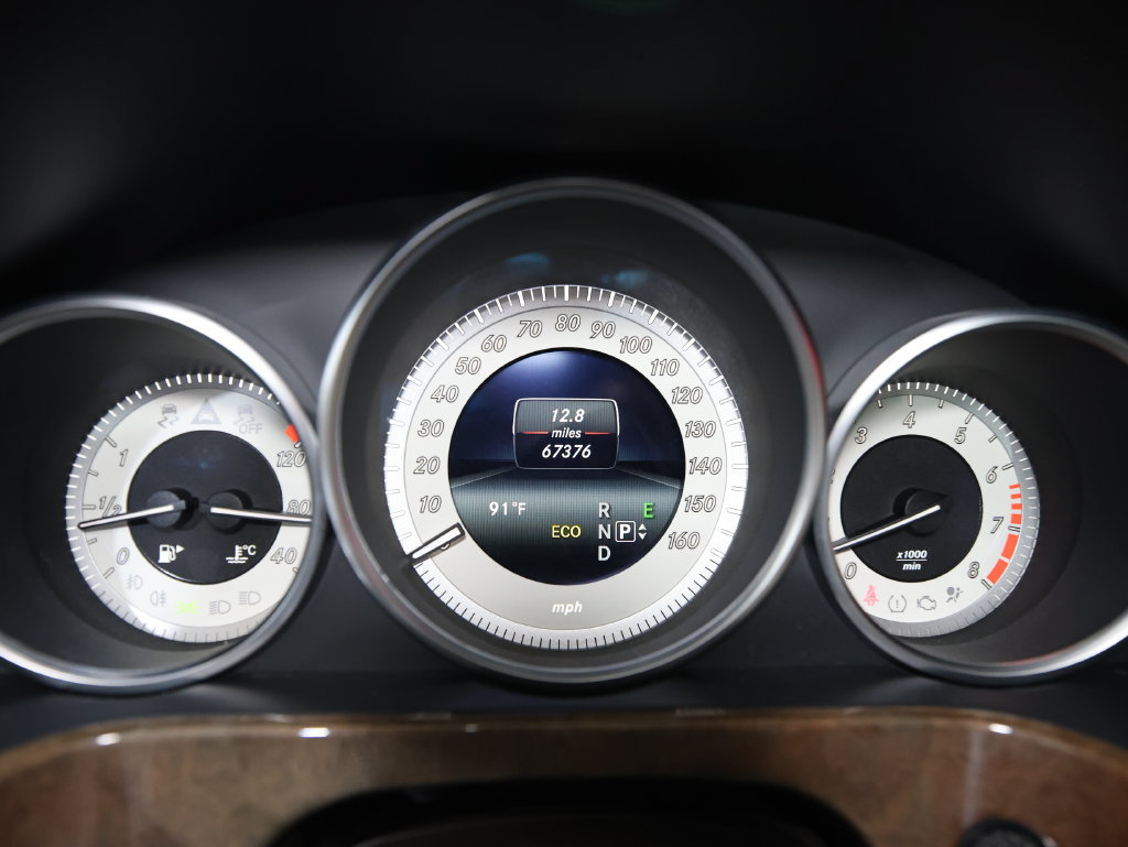 Used 2014 Mercedes-Benz E 350 Sedan image 17