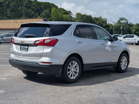Used 2018 Chevrolet Equinox LT FWD image 9