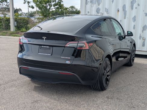 Used 2022 Tesla Model Y Performance AWD/4WD image 5
